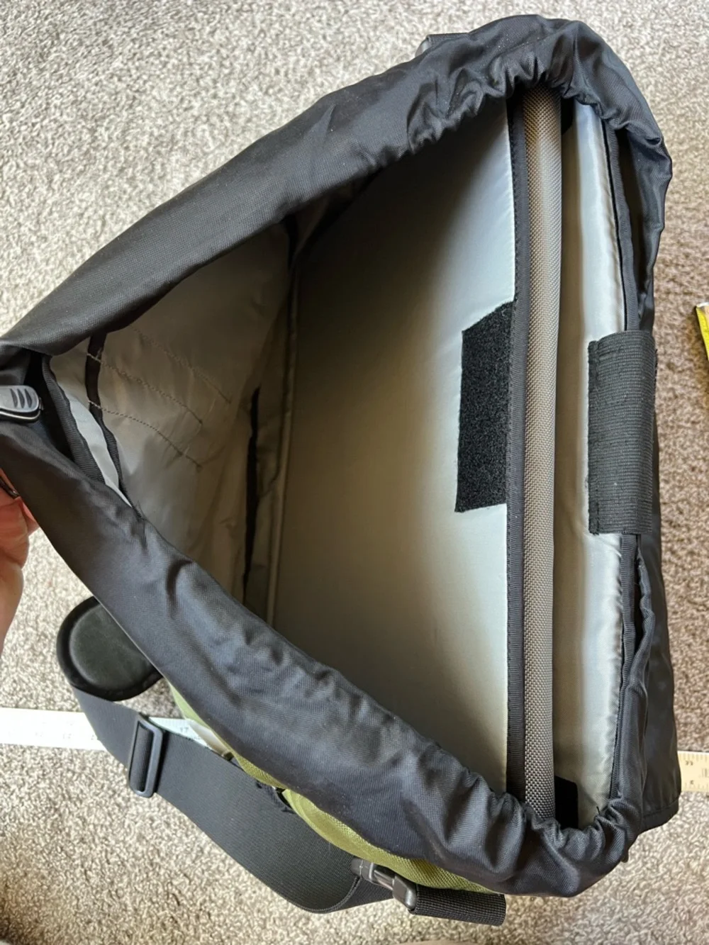 Spire Mojo Green and Black 17”Laptop Bag